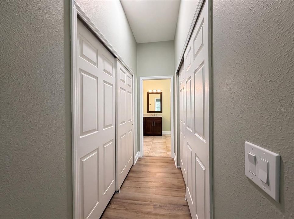 Active With Contract: $470,000 (3 beds, 2 baths, 1894 Square Feet)
