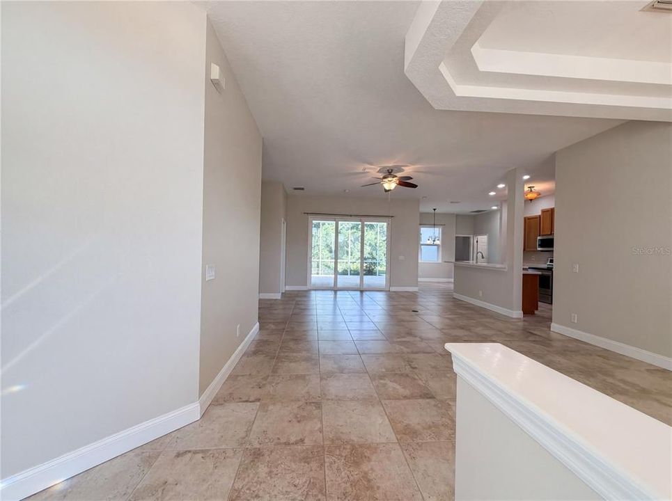 Active With Contract: $470,000 (3 beds, 2 baths, 1894 Square Feet)