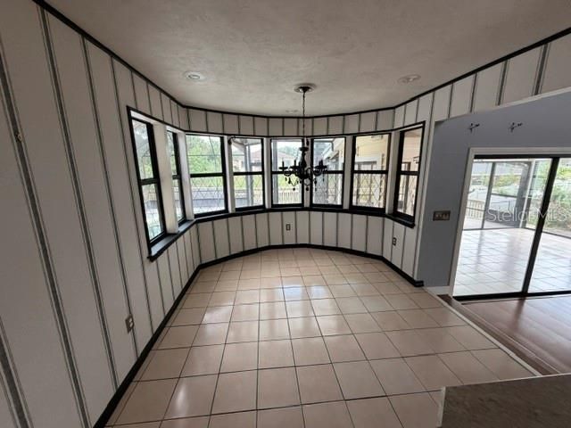 Active With Contract: $462,000 (2 beds, 3 baths, 2176 Square Feet)