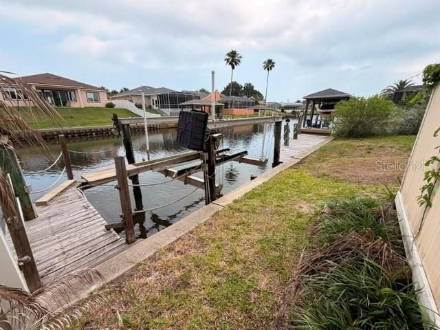 Active With Contract: $462,000 (2 beds, 3 baths, 2176 Square Feet)