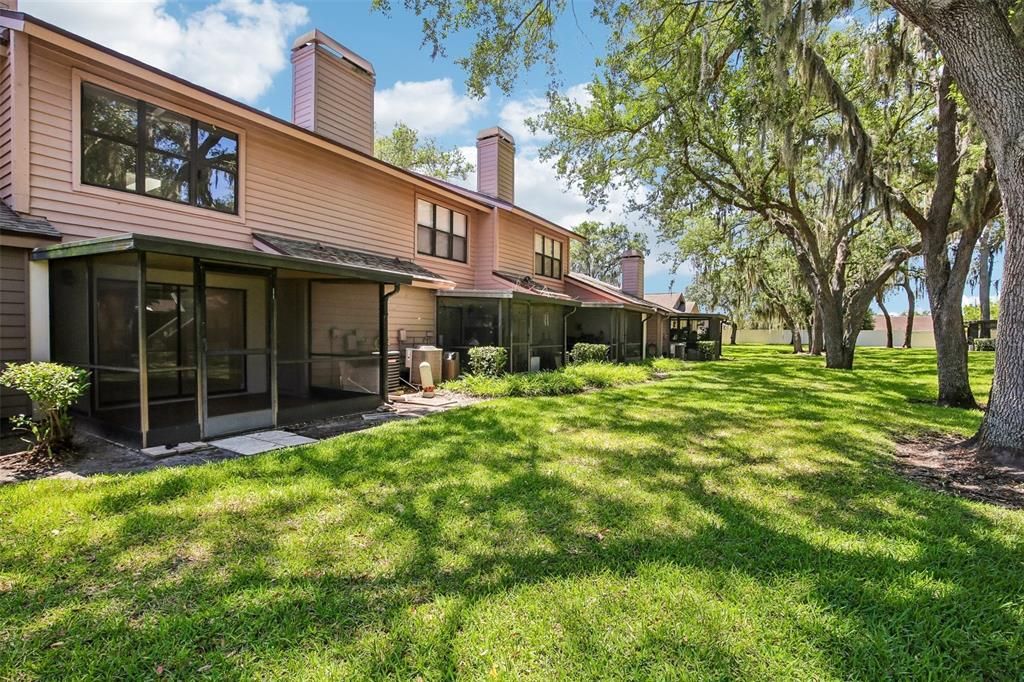 На продажу: $235,000 (2 спален, 2 ванн, 1252 Квадратных фут)