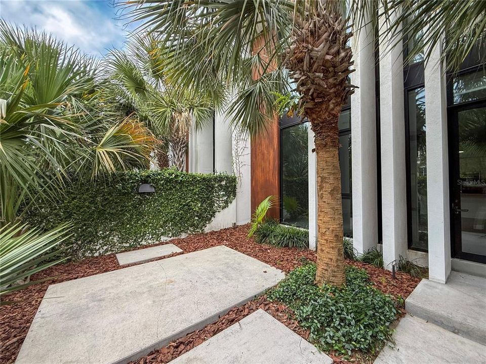 For Sale: $495,000 (2 beds, 2 baths, 1640 Square Feet)