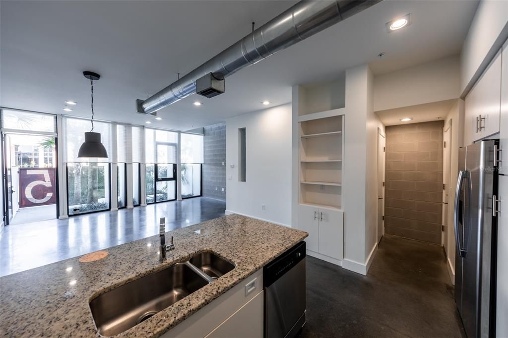 For Sale: $495,000 (2 beds, 2 baths, 1640 Square Feet)