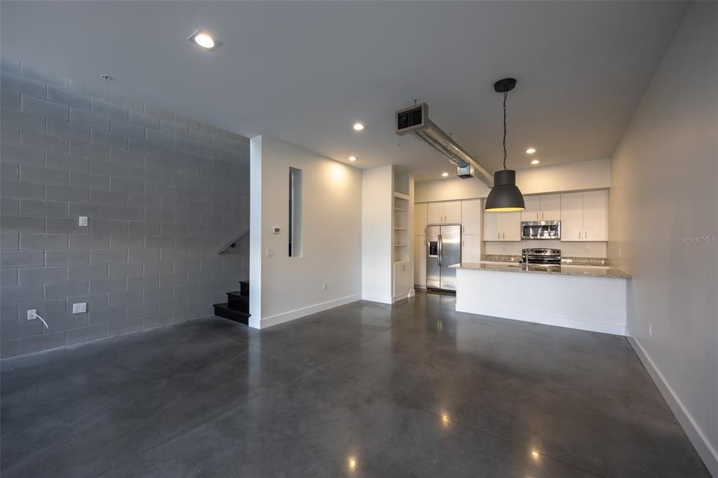 For Sale: $495,000 (2 beds, 2 baths, 1640 Square Feet)