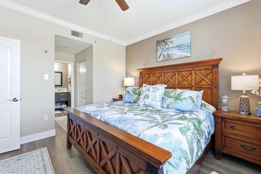 Activo con contrato: $299,900 (2 camas, 2 baños, 1433 Pies cuadrados)