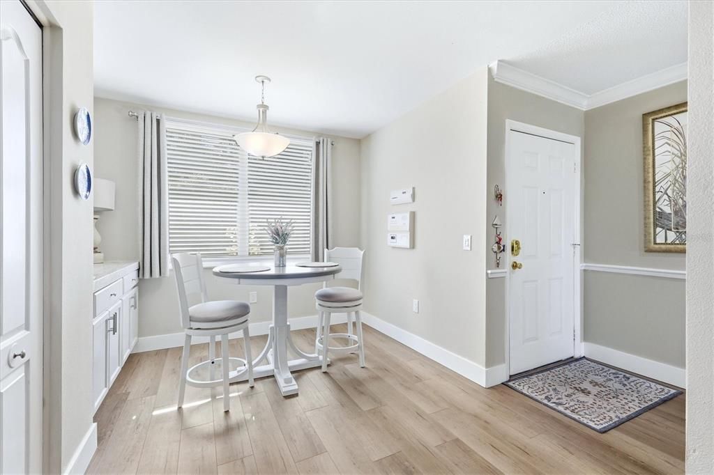 Activo con contrato: $299,900 (2 camas, 2 baños, 1433 Pies cuadrados)