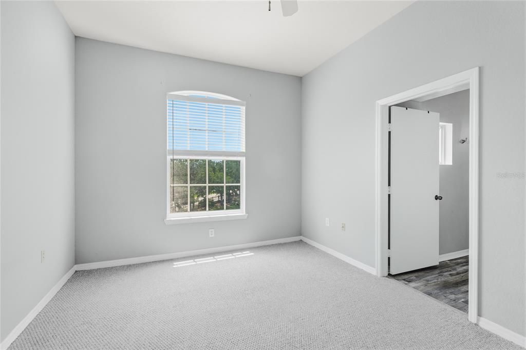 For Rent: $1,900 (2 beds, 2 baths, 1289 Square Feet)