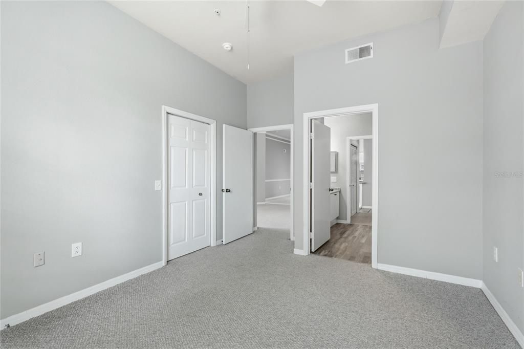 For Rent: $1,900 (2 beds, 2 baths, 1289 Square Feet)