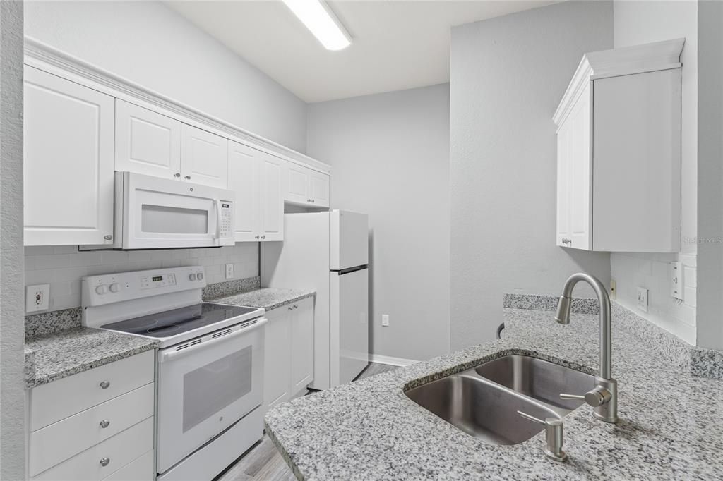 For Rent: $1,900 (2 beds, 2 baths, 1289 Square Feet)