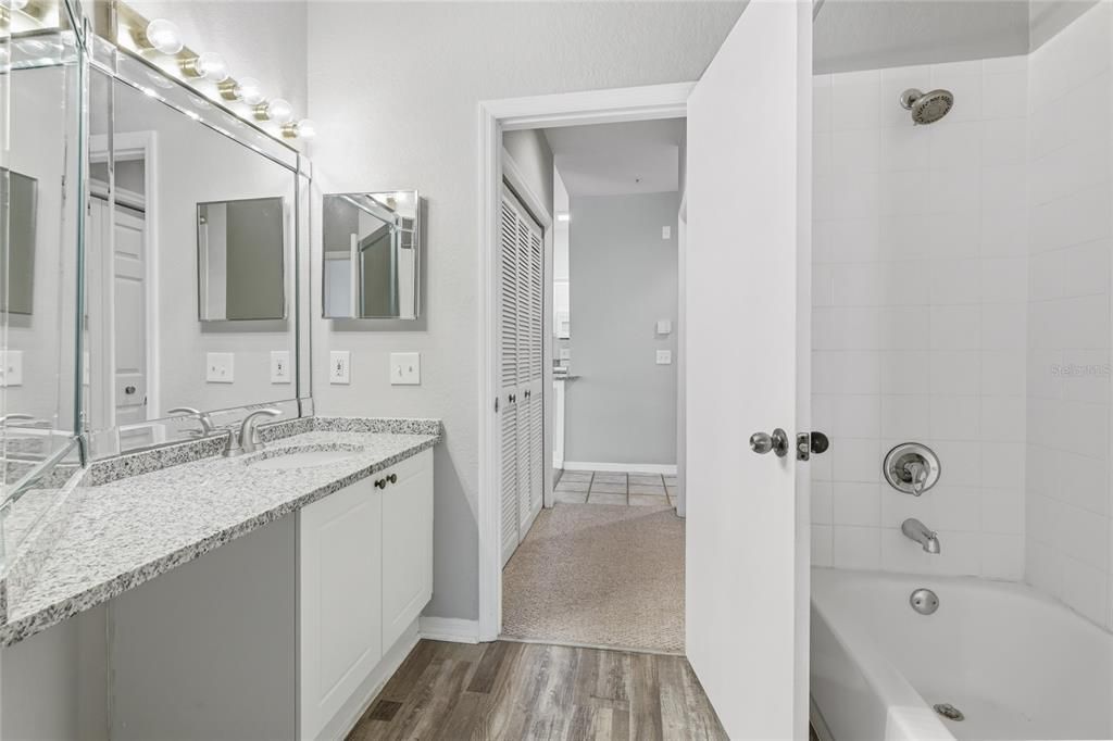 For Rent: $1,900 (2 beds, 2 baths, 1289 Square Feet)