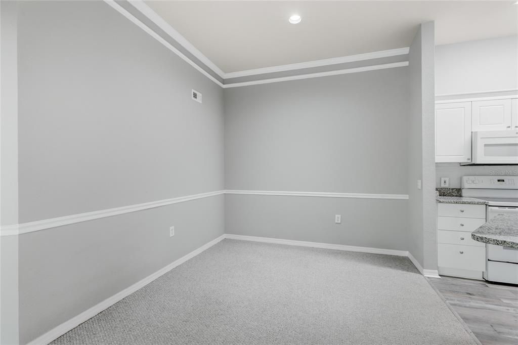 For Rent: $1,900 (2 beds, 2 baths, 1289 Square Feet)