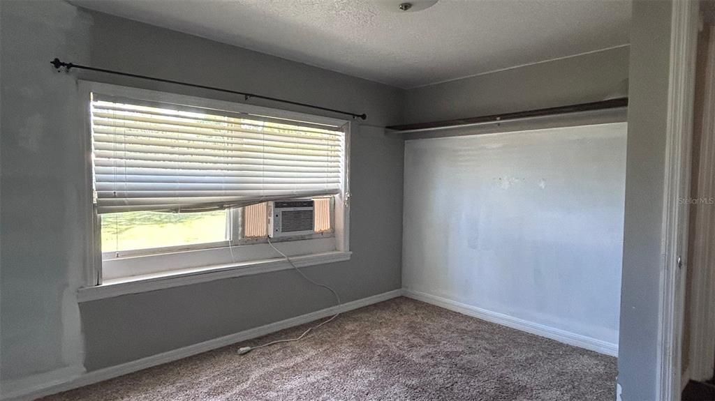 Activo con contrato: $319,900 (2 camas, 1 baños, 945 Pies cuadrados)