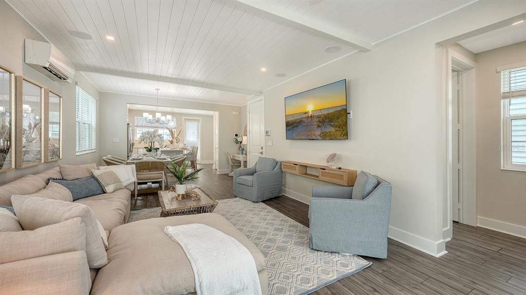 Active With Contract: $1,350,000 (4 beds, 3 baths, 1778 Square Feet)