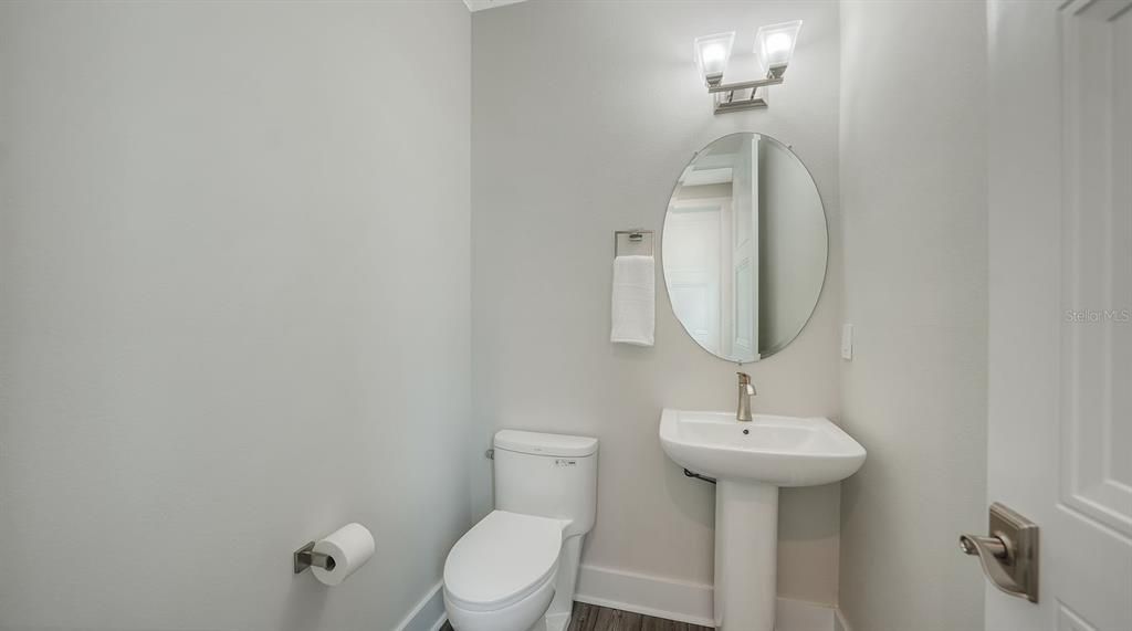 Active With Contract: $1,350,000 (4 beds, 3 baths, 1778 Square Feet)