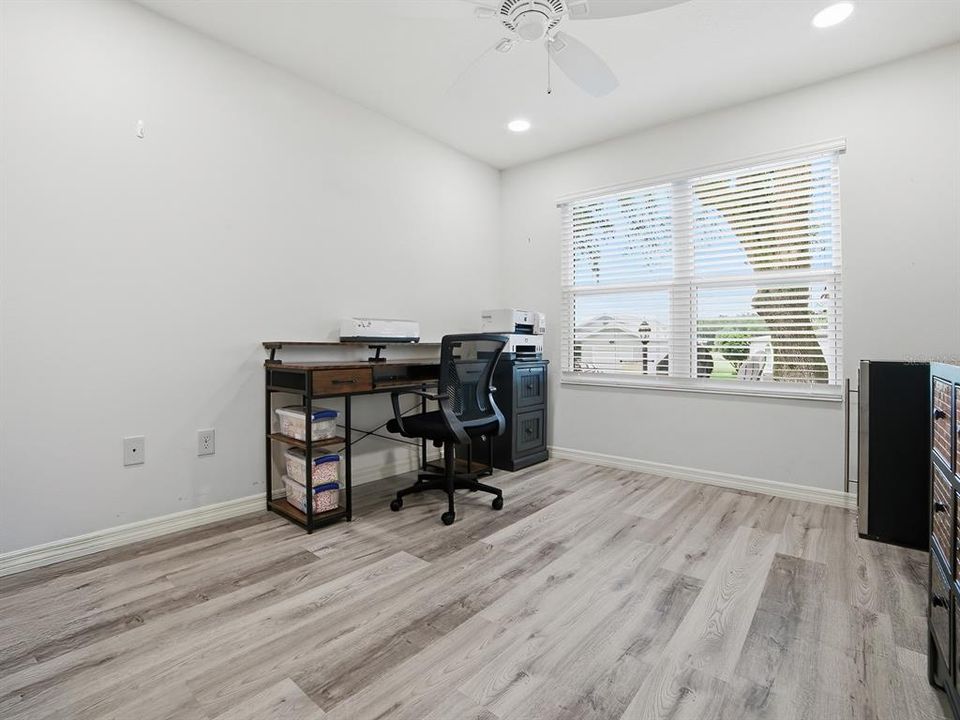 For Sale: $385,000 (3 beds, 2 baths, 1527 Square Feet)