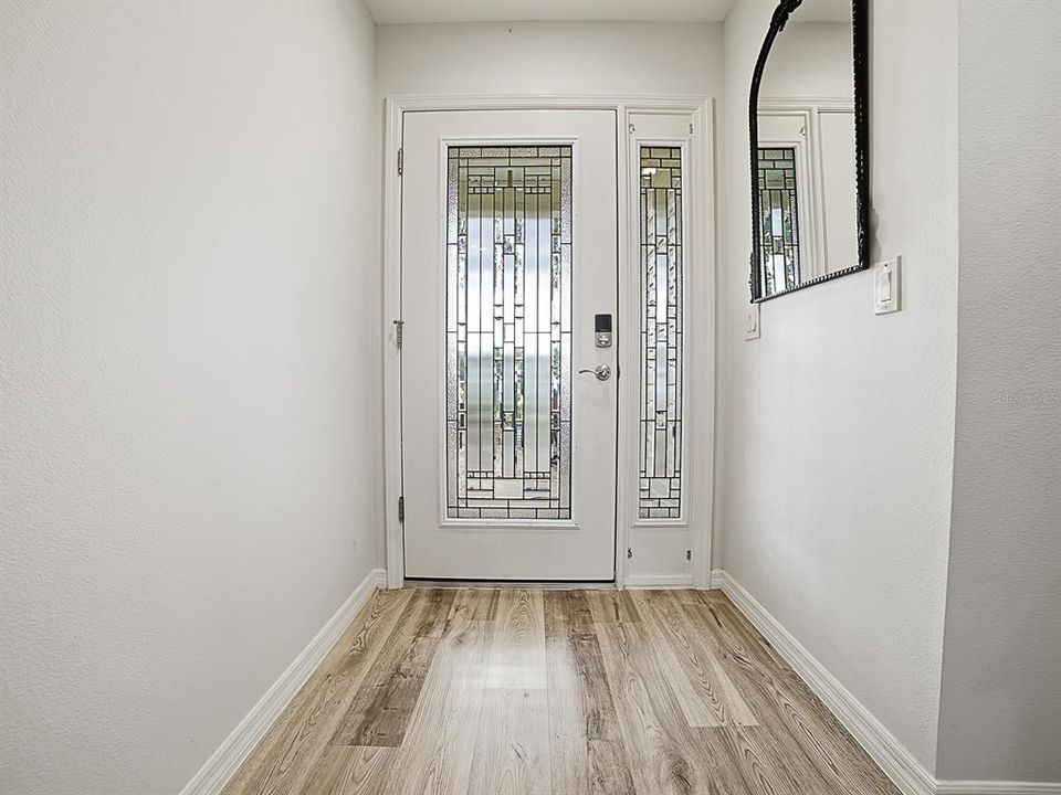 For Sale: $385,000 (3 beds, 2 baths, 1527 Square Feet)