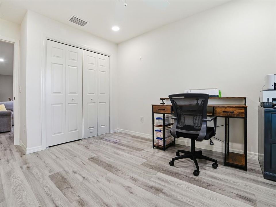 For Sale: $385,000 (3 beds, 2 baths, 1527 Square Feet)
