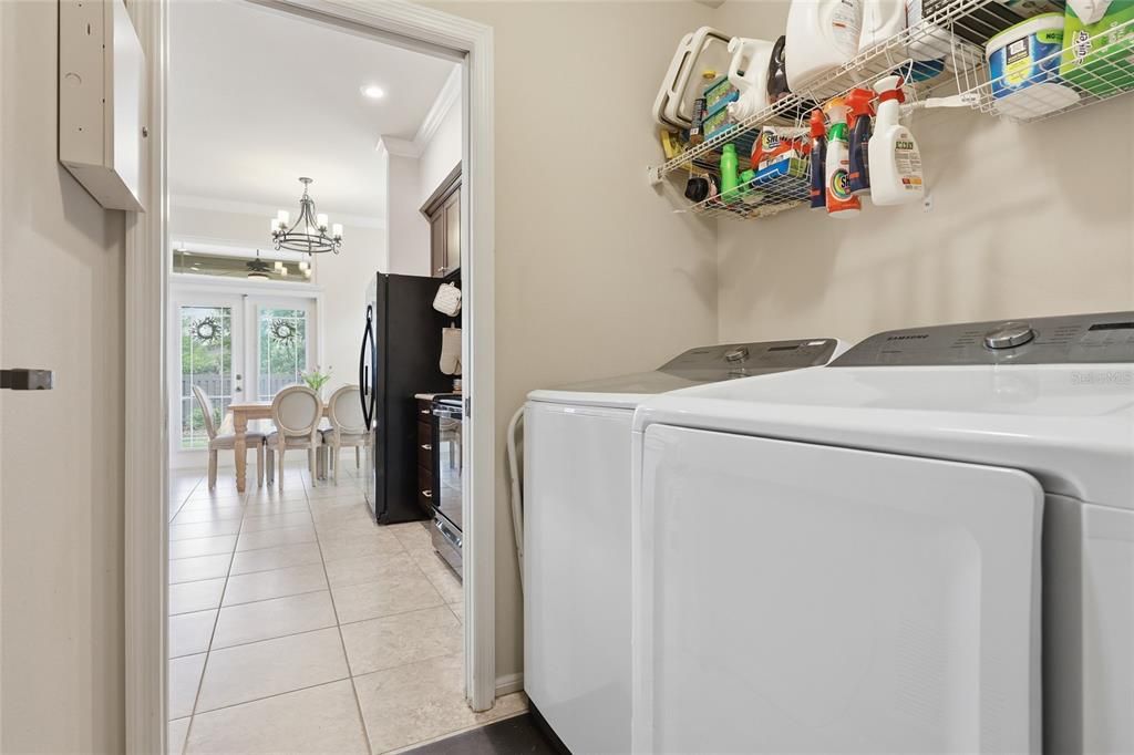 Activo con contrato: $335,000 (3 camas, 2 baños, 1527 Pies cuadrados)