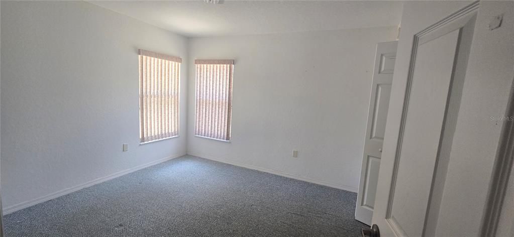 For Sale: $195,000 (3 beds, 2 baths, 1550 Square Feet)