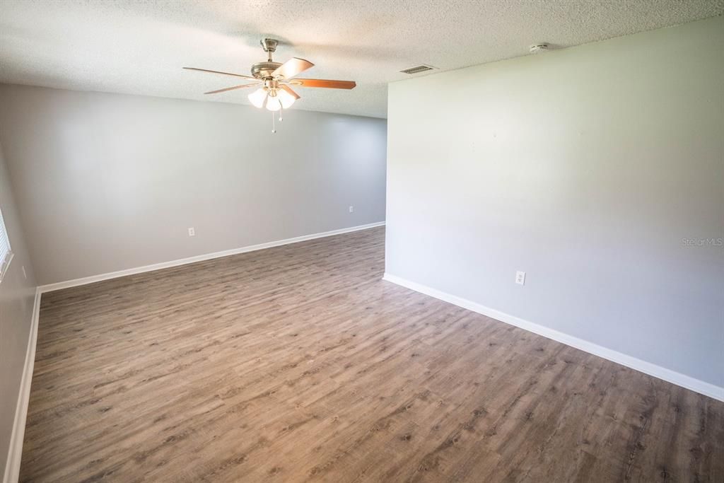 В аренду: $1,495 (3 спален, 1 ванн, 1020 Квадратных фут)