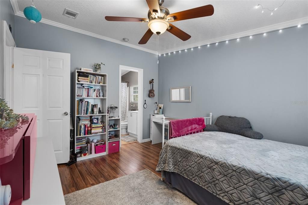 For Sale: $438,500 (4 beds, 3 baths, 2259 Square Feet)