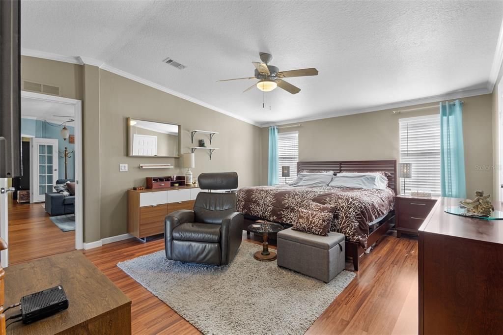 For Sale: $438,500 (4 beds, 3 baths, 2259 Square Feet)