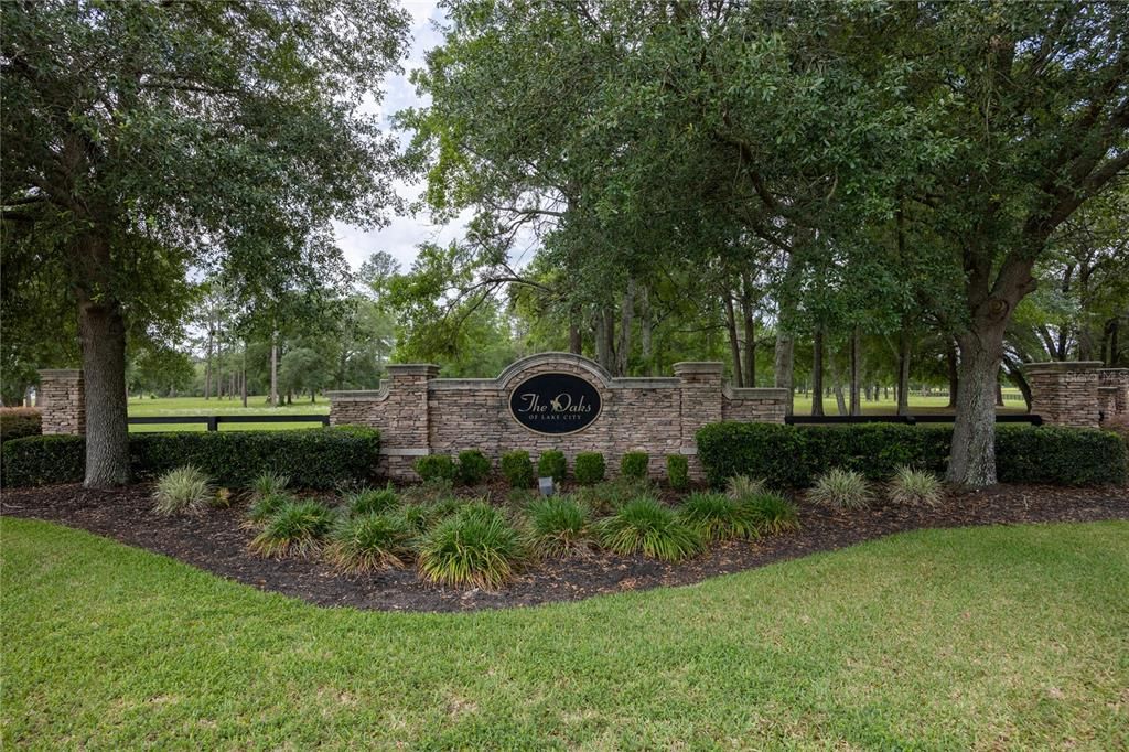 For Sale: $700,000 (4 beds, 3 baths, 2818 Square Feet)