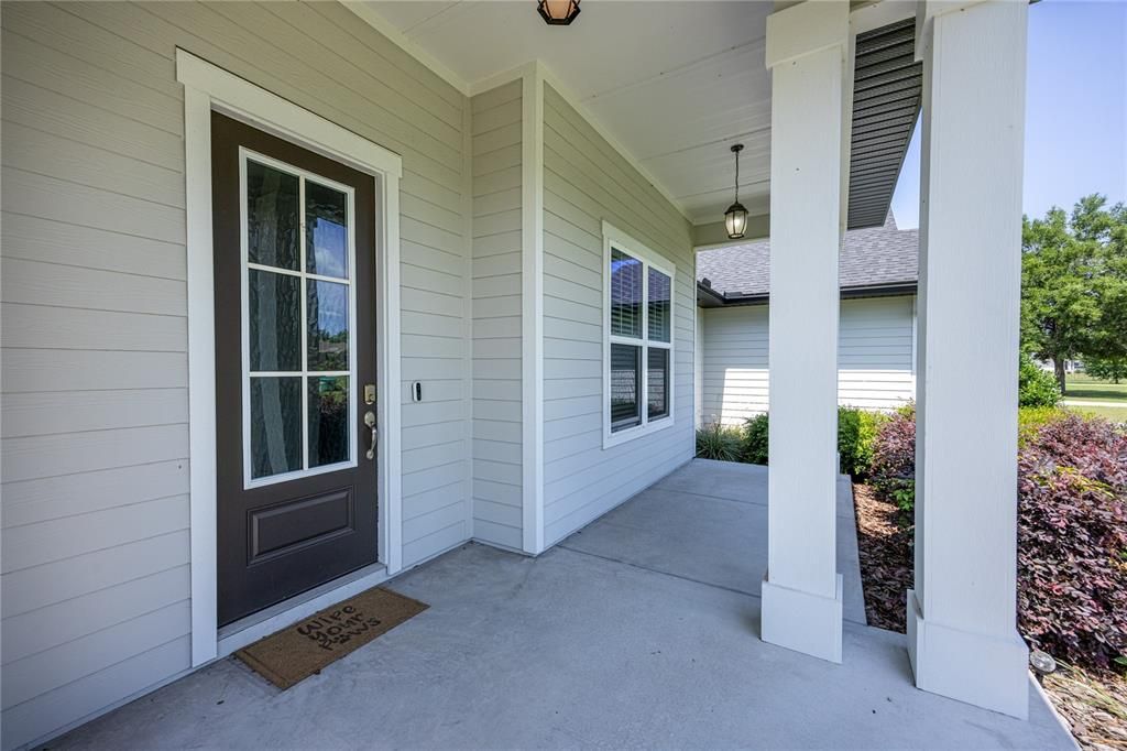 For Sale: $700,000 (4 beds, 3 baths, 2818 Square Feet)