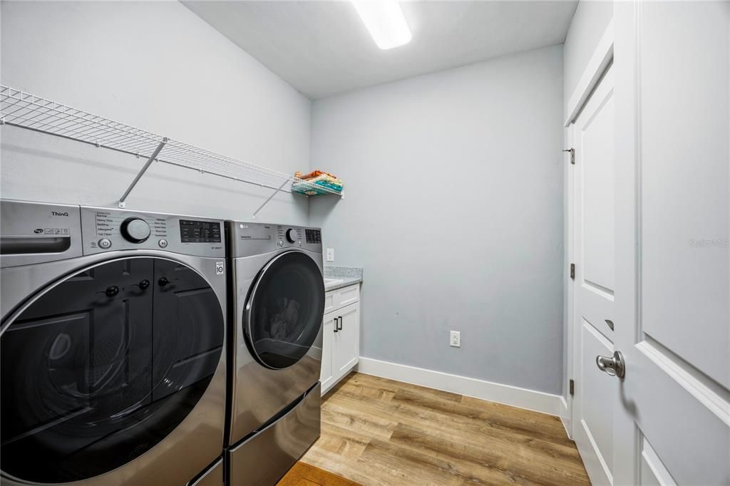 For Sale: $700,000 (4 beds, 3 baths, 2818 Square Feet)