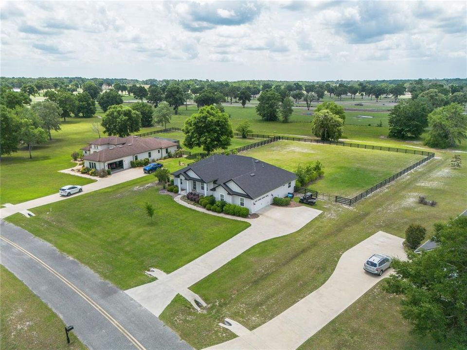 For Sale: $700,000 (4 beds, 3 baths, 2818 Square Feet)