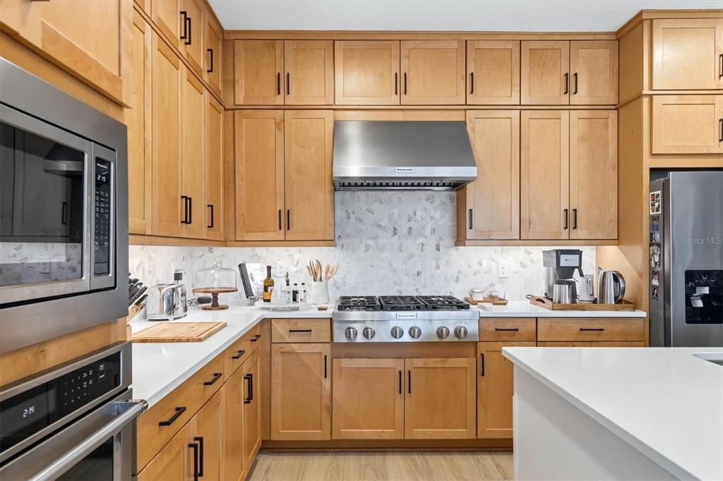 For Sale: $795,000 (3 beds, 2 baths, 2222 Square Feet)