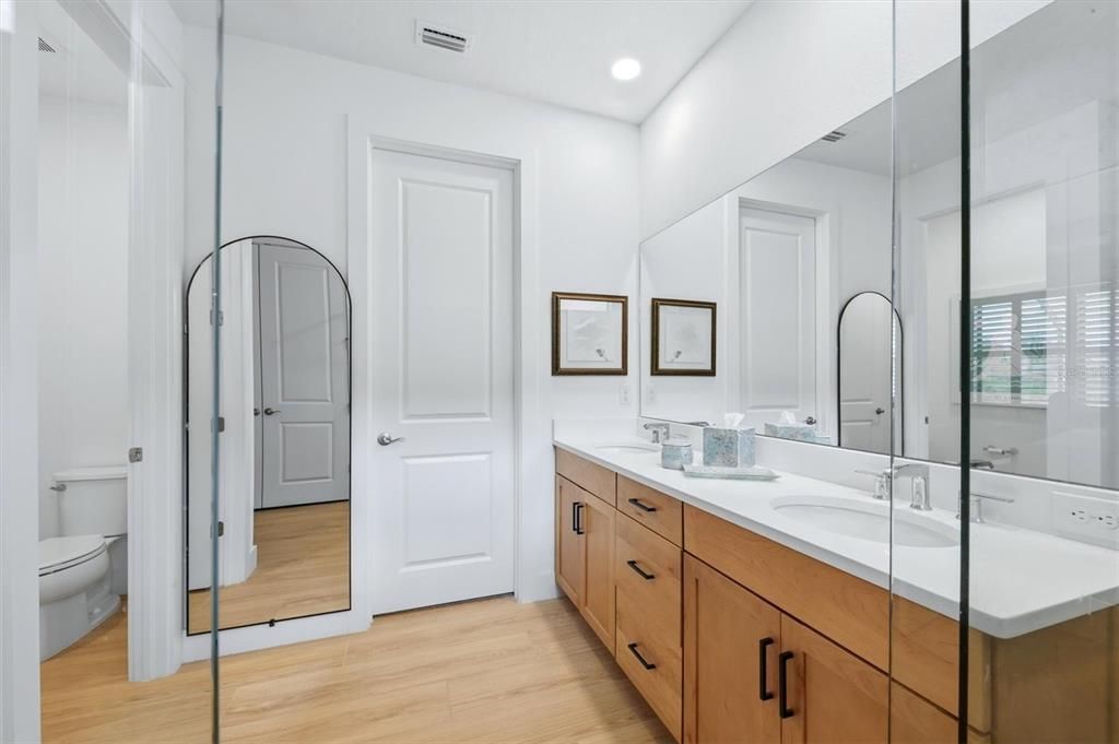 For Sale: $795,000 (3 beds, 2 baths, 2222 Square Feet)