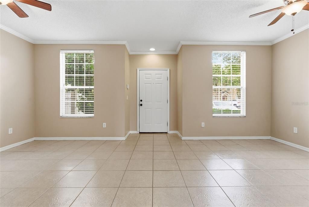 For Sale: $245,000 (3 beds, 2 baths, 1401 Square Feet)