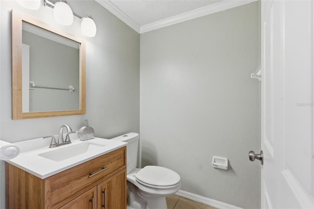 For Sale: $245,000 (3 beds, 2 baths, 1401 Square Feet)