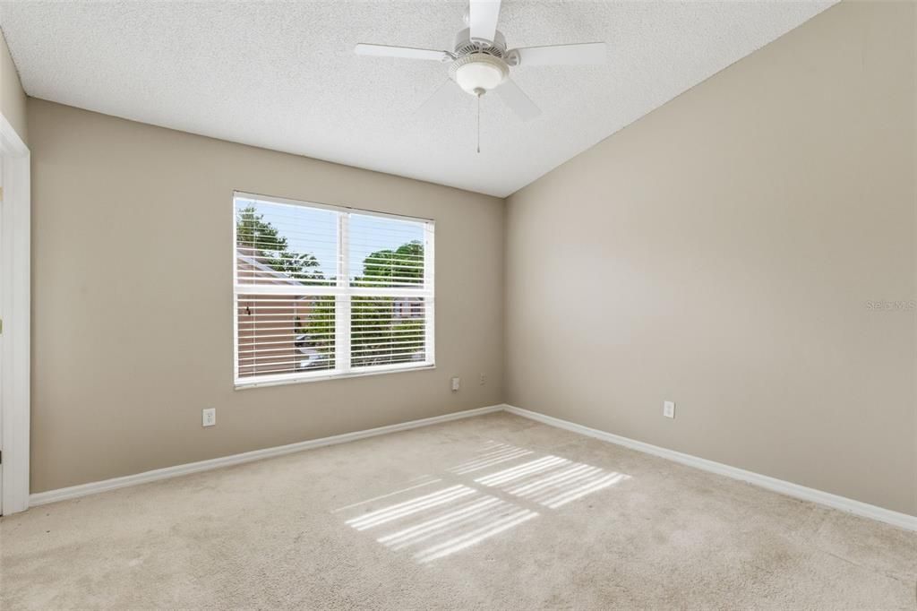 For Sale: $245,000 (3 beds, 2 baths, 1401 Square Feet)