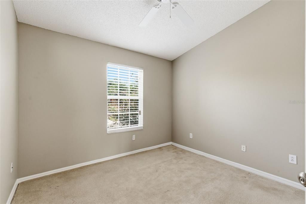 For Sale: $245,000 (3 beds, 2 baths, 1401 Square Feet)