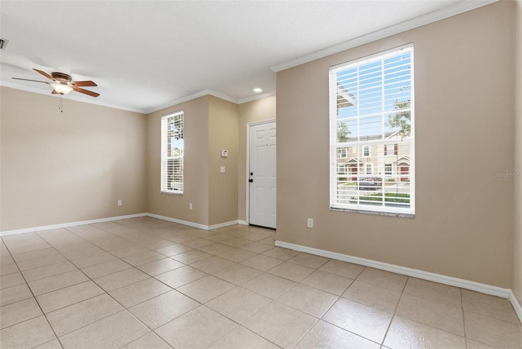For Sale: $245,000 (3 beds, 2 baths, 1401 Square Feet)