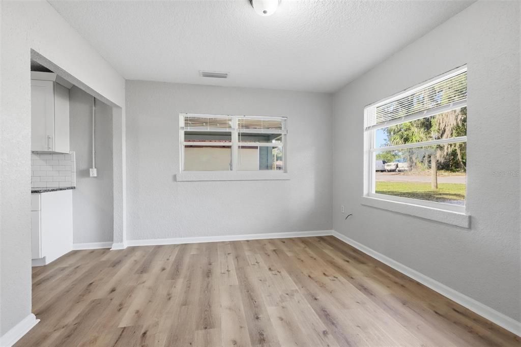 Activo con contrato: $199,999 (2 camas, 1 baños, 644 Pies cuadrados)