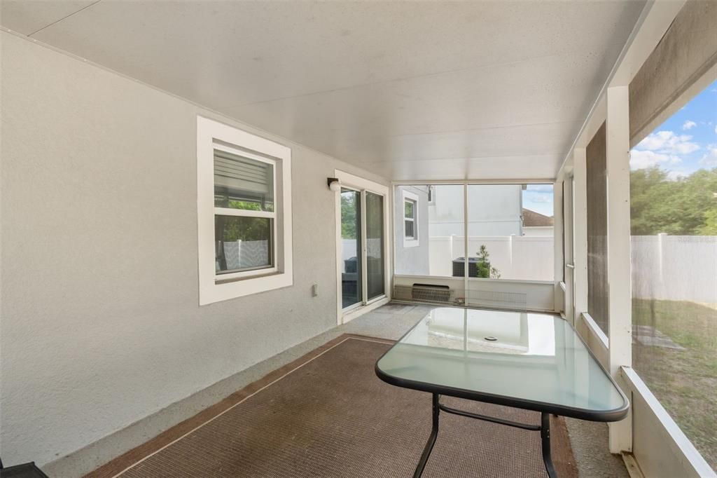 Activo con contrato: $360,000 (4 camas, 2 baños, 2019 Pies cuadrados)