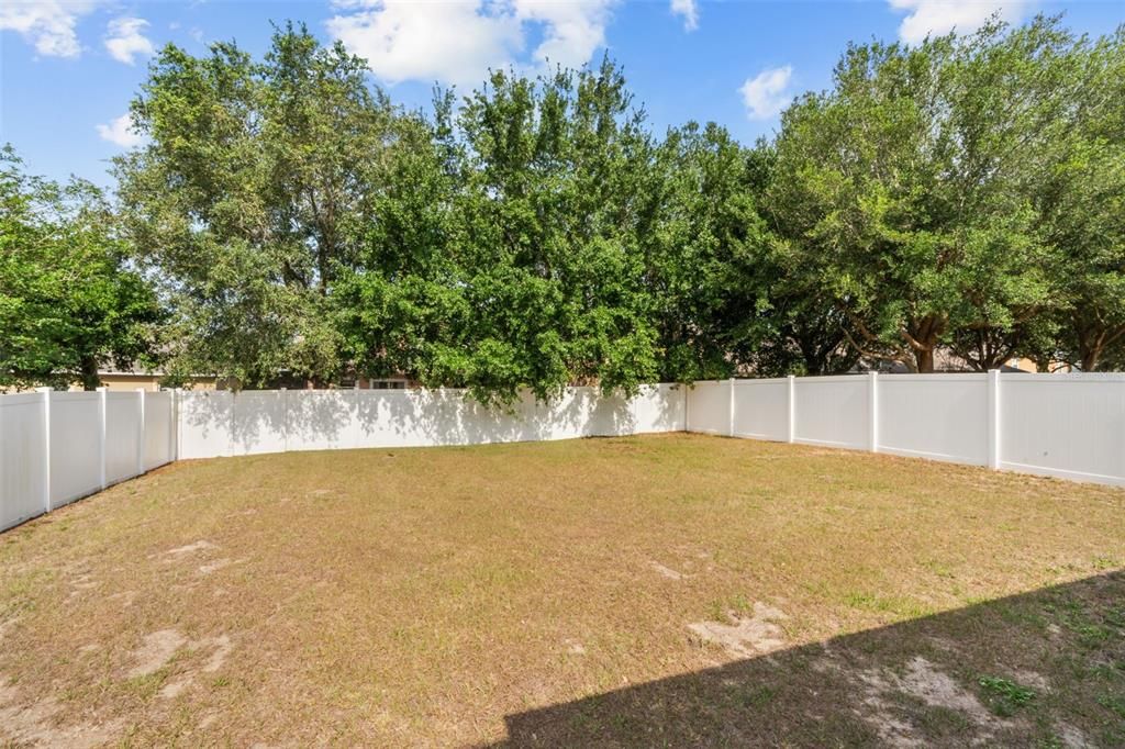 Activo con contrato: $360,000 (4 camas, 2 baños, 2019 Pies cuadrados)