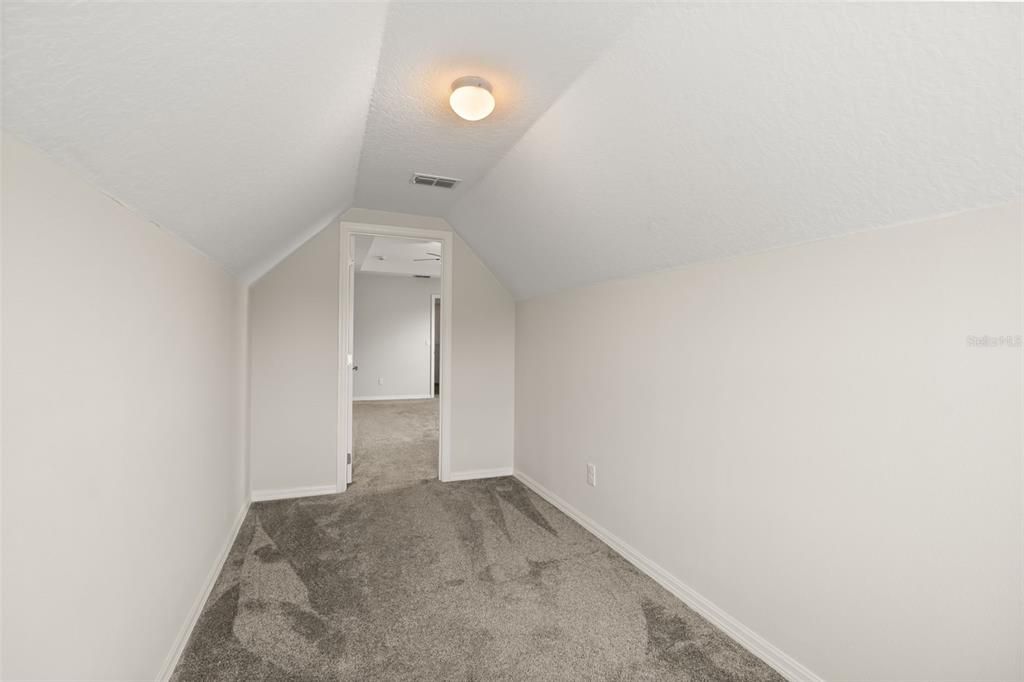 Activo con contrato: $360,000 (4 camas, 2 baños, 2019 Pies cuadrados)