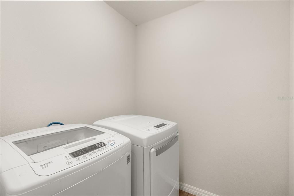 Activo con contrato: $360,000 (4 camas, 2 baños, 2019 Pies cuadrados)