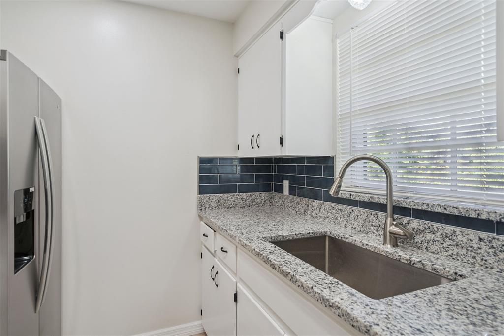 В аренду: $1,599 (1 спален, 1 ванн, 650 Квадратных фут)