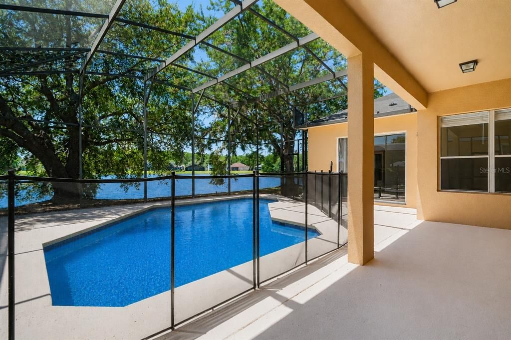 Activo con contrato: $625,000 (5 camas, 3 baños, 2596 Pies cuadrados)