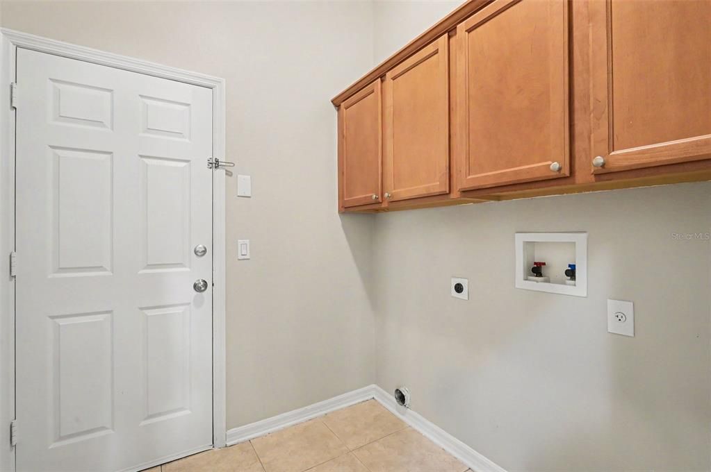 Activo con contrato: $625,000 (5 camas, 3 baños, 2596 Pies cuadrados)