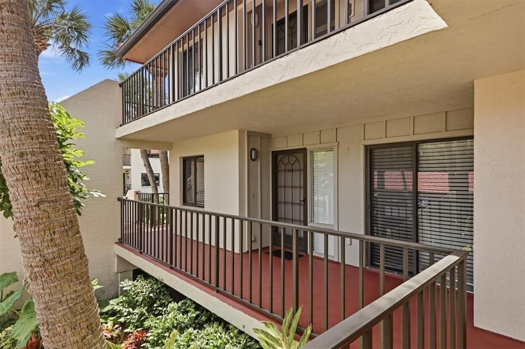 For Sale: $440,000 (2 beds, 2 baths, 1427 Square Feet)