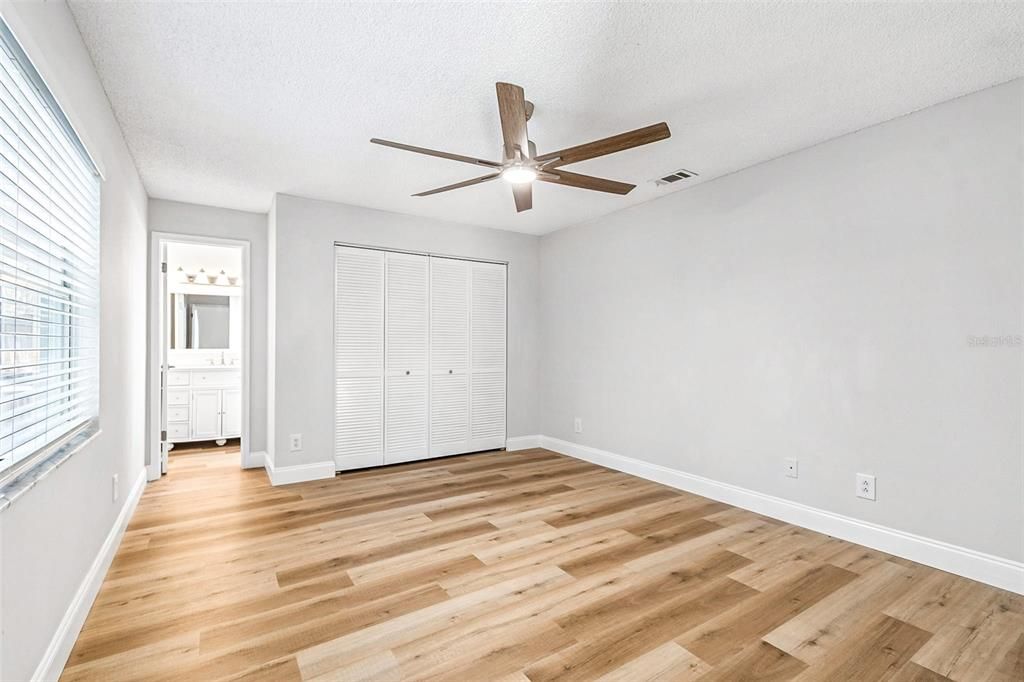 Activo con contrato: $439,000 (3 camas, 2 baños, 1506 Pies cuadrados)