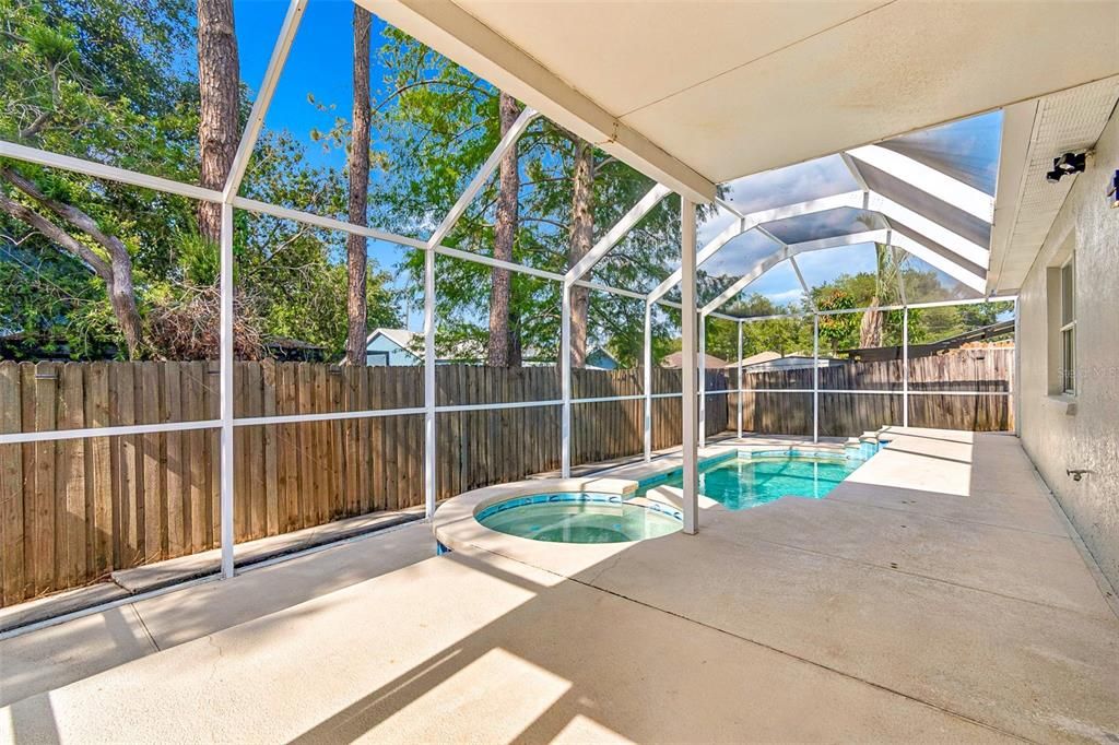 Activo con contrato: $439,000 (3 camas, 2 baños, 1506 Pies cuadrados)