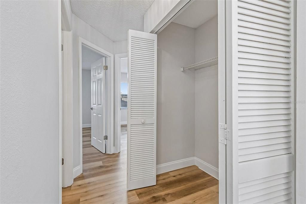 Activo con contrato: $439,000 (3 camas, 2 baños, 1506 Pies cuadrados)