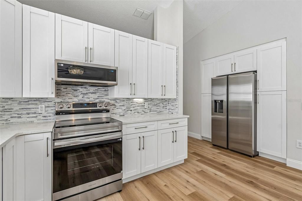 Activo con contrato: $439,000 (3 camas, 2 baños, 1506 Pies cuadrados)